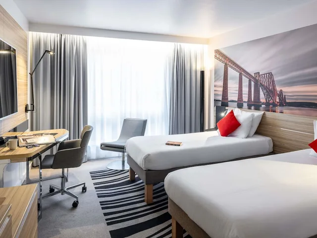 غرفة قياسية بسريرين منفصلين، NOVOTEL EDINBURGH CENTRE 4/9