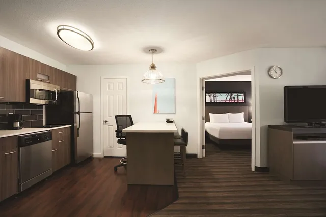 جناح بسريرين كينج بغرفتي نوم مع أريكة، HYATT house Pleasant Hill 3/5