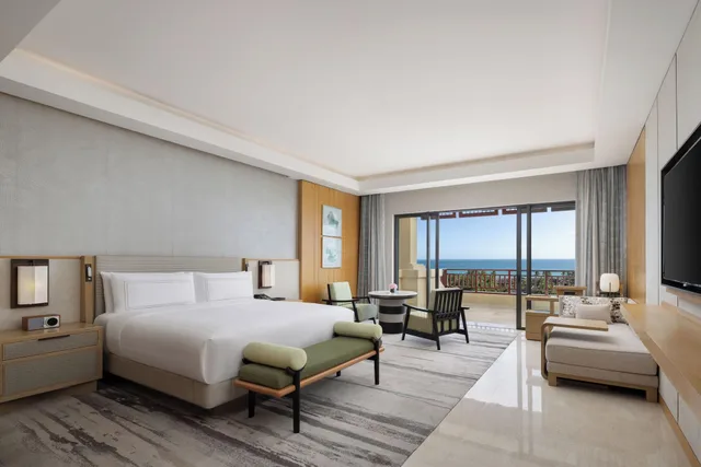 جناح بإطلالة على البحر بغرفة نوم واحدة، The Ritz-Carlton Sanya, Yalong Bay 1/4