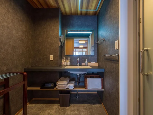 غرفة رباعية، Yamaki Ryokan 1/2