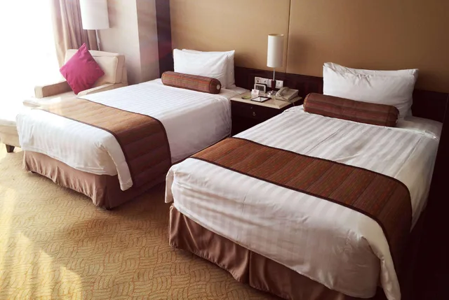 Superior, Twin Beds, Smoking, Howard Johnson by Wyndham Huaihai Hotel Shanghai 1/1