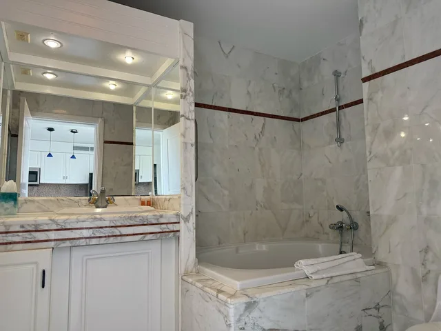 Superior, Studio, Suite, Lagoon View, Sofa، Sapphire Beach Club and Resort 2/3