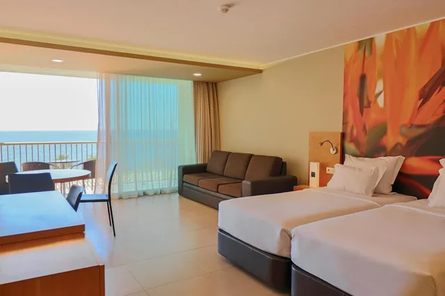 غرفة سوبيريور بثلاثة أسرّة، The Views Oasis 4/10