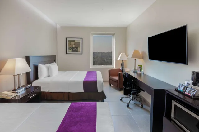 غرفة تنفيذية بسريرين كوين، La Quinta by Wyndham Poza Rica 2/2