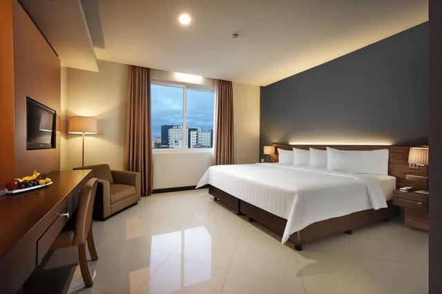 غرفة بسرير كينج، Regantris Malioboro Yogyakarta 2/5