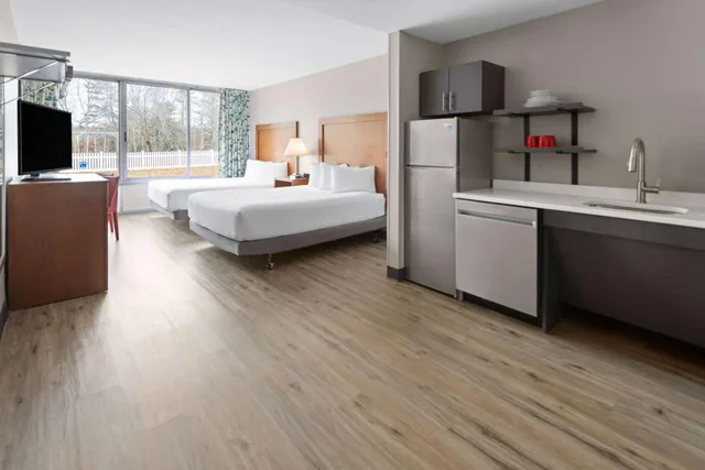 غرفة بسريرين كوين لذوي الإعاقة، Hawthorn Extended Stay by Wyndham Ellsworth / Bar Harbor 2/4
