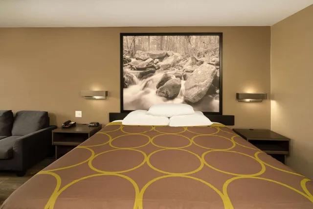 غرفة بسرير كينج لذوي الإعاقة، Super 8 by Wyndham Cleveland TN 1/1