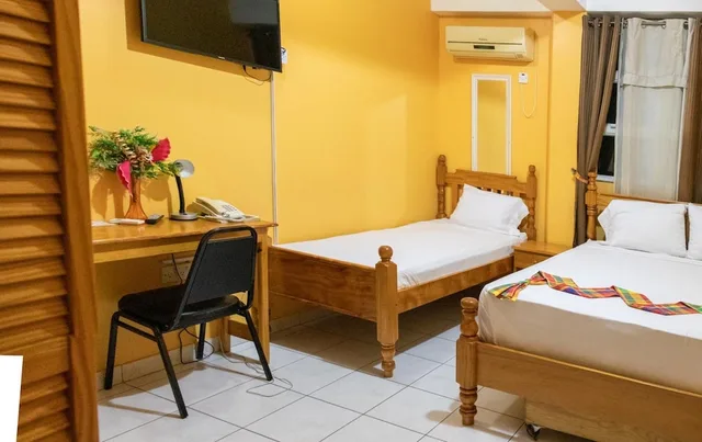 غرفة قياسية بسرير مزدوج وسرير فردي، La Flamboyant Hotel 7/10