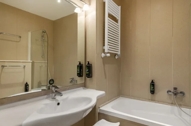 غرفة بسرير مزدوج بإطلالة، B&B Hotel Park Hotel Suisse Santa Margherita Ligure 2/2
