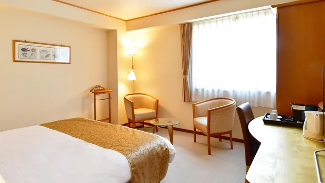 غرفة بسرير كينج بإطلالة على الجبل، Hotel Bellmare 1/1