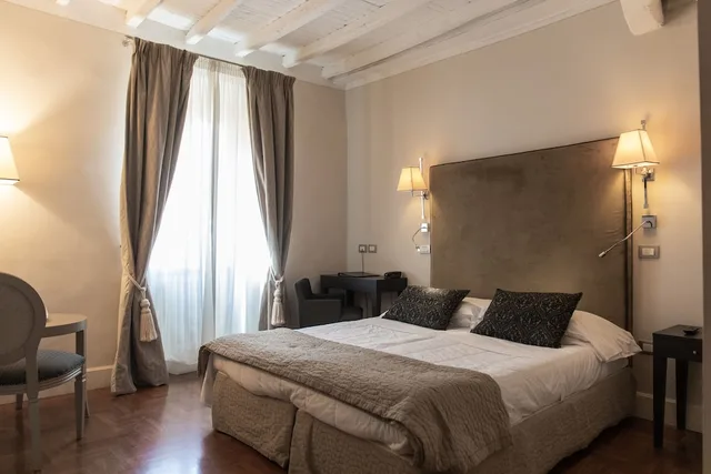 غرفة رومانسية بسرير مزدوج، Hotel Clitunno 3/10
