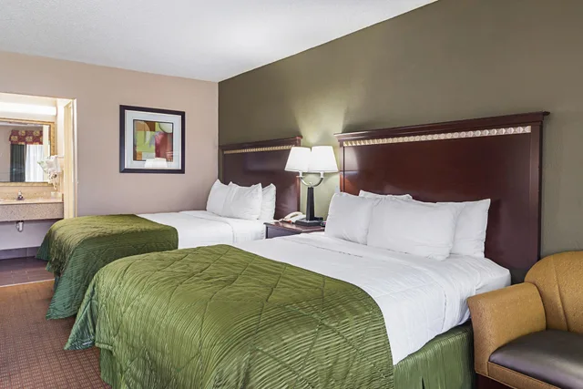 غرفة قياسية بسريرين كوين، Quality Inn & Suites Greenville - Haywood Mall 4/10