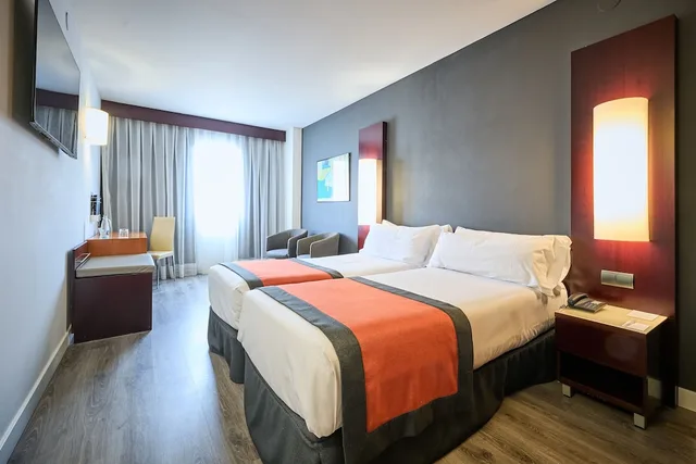 Room, Single, Twin Beds, Catalonia Sabadell Hotel 9/10