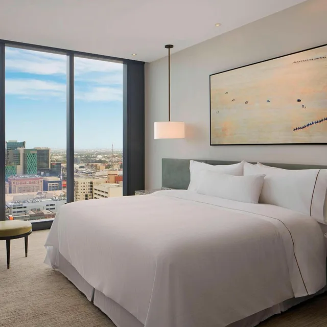 جناح تنفيذي بسرير كينج بإطلالة على المدينة مع دخول صالة النادي، The Westin Perth 1/4