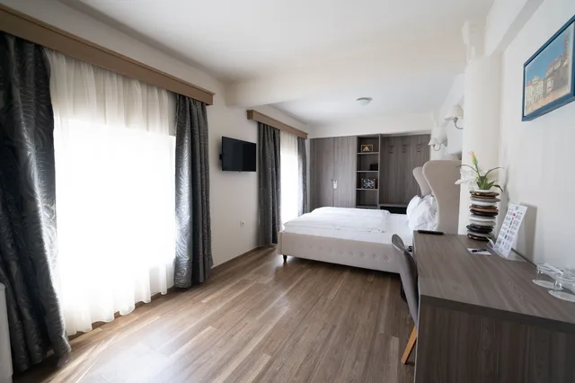 غرفة بسرير كوين بإطلالة على المعالم، Hotel Piran 2/7