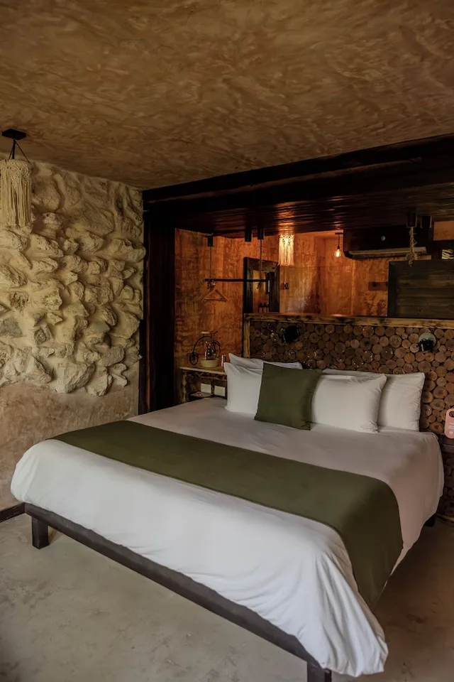 Private, Jungle, King Bed, Mayan Monkey Isla Mujeres 1/3