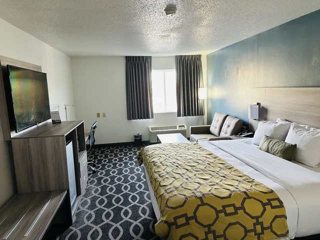 غرفة بسرير كينج، Baymont By Wyndham Piqua 3/10