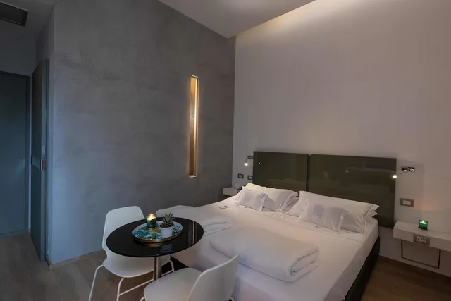 Room, Twin Beds, UNAHOTELS One Siracusa 2/5
