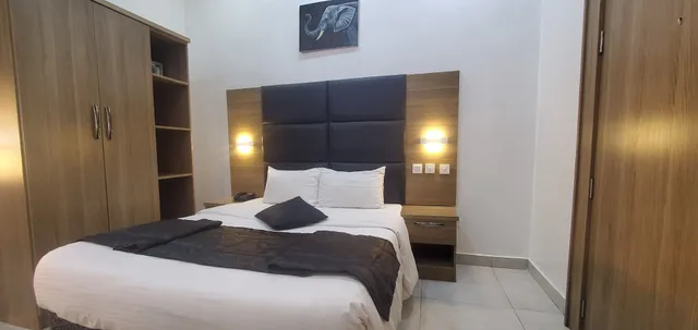 غرفة كلاسيكية بسرير مزدوج بإطلالة على المدينة، Dalchifit Suites 1/4