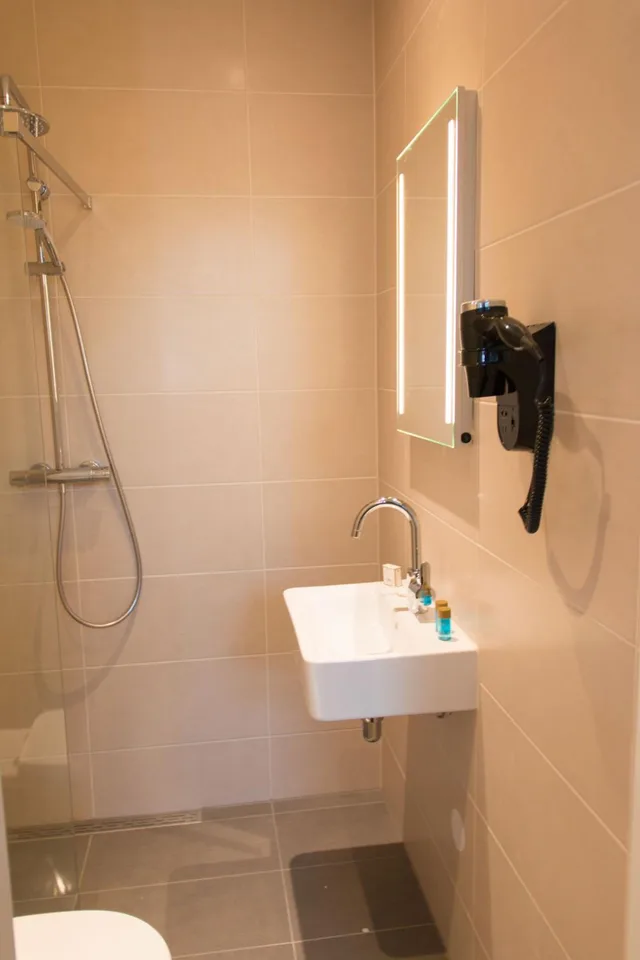 غرفة بسريرين منفصلين، Royal Plaza Hotel Amsterdam 4/5