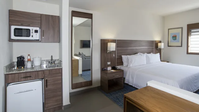 جناح بسريرين كوين، Holiday Inn Express And Suites Ciudad Obregon 6/10