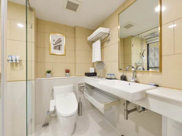 غرفة سوبيريور بسرير مزدوج أو سريرين منفصلين، Oakwood Hotel and Residence Bangkok 3/3