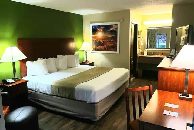 غرفة بسرير كينج لذوي الإعاقة، Days Inn by Wyndham Chattanooga Lookout Mountain West 2/2