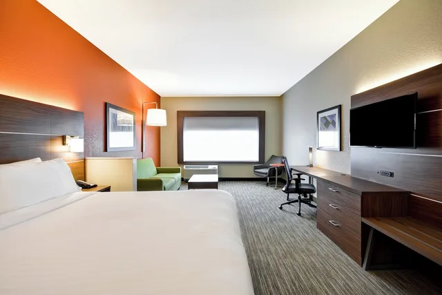 جناح استوديو بسرير كينج مع أريكة، HOLIDAY INN EXPRESS EVANSVILLE 2/5