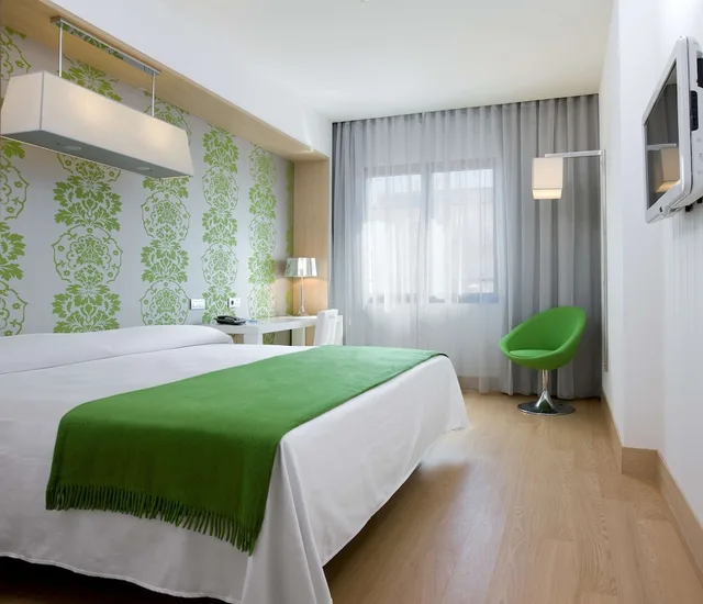 غرفة قياسية، DoubleTree by Hilton Madrid Principe de Vergara 2/4