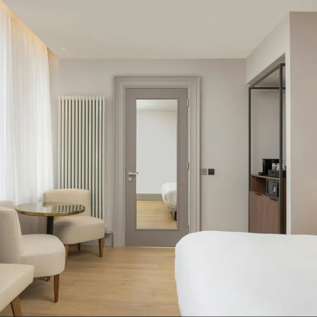Heritage, King Bed، AC Hotel by Marriott Glasgow 4/10
