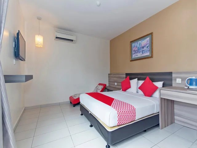 غرفة ديلوكس بسرير كوين، Hotel Suria Malaqa 2/2
