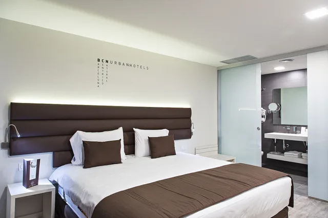 جناح استوديو بسرير كينج بشرفة، 1881 Barcelona Gran Rosellon Hotel 6/10