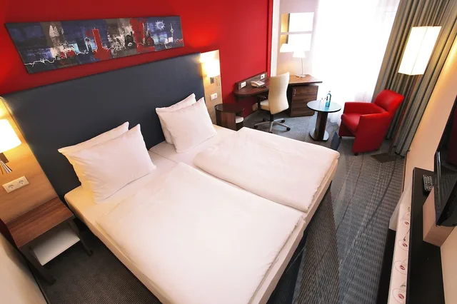 Superior, Twin Beds, H Hotel Koln Bruhl 5/10
