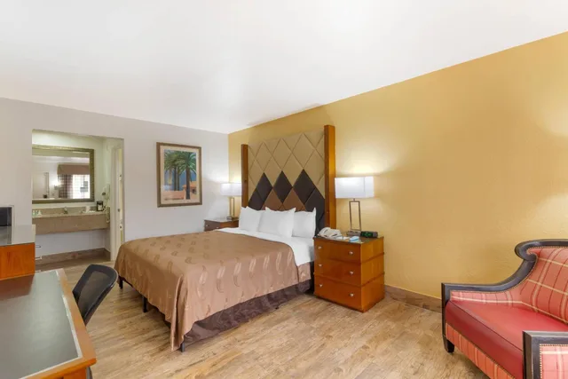 Exterior, King Bed, Quality Inn Florida City - Gateway To The Keys 2/7