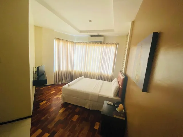 Deluxe, Suite, Queen Bed, Arabelle Suites 1/1