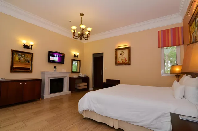 Jasmin, Luxury, Single Bed, Partial Lake View، Dalat Edensee Lake Resort and Spa 1/2