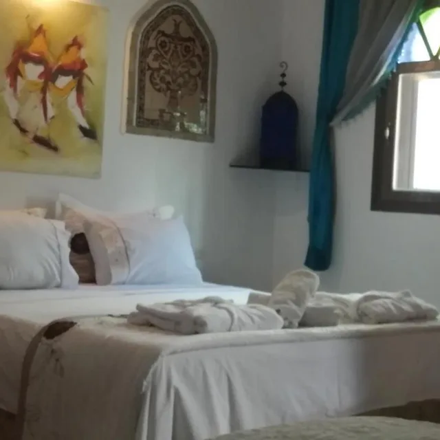غرفة ثلاثية، Pasta Plaza Hotel 7/10