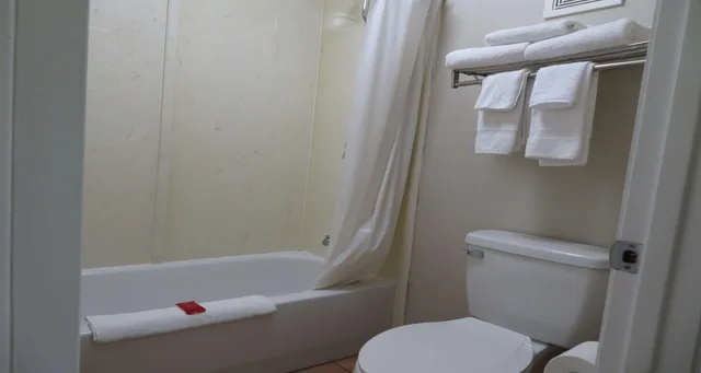 جناح، SureStay Plus Hotel by Best Western St Marys Cumberland 4/7