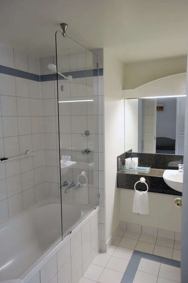 Adjoining, Family, Suite, 2 Queen and Twin Beds, Aspect Tamar Valley Resort 3/4