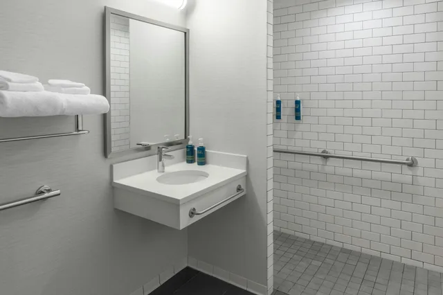 غرفة بسرير كينج، Four Points By Sheraton New York Downtown 7/7