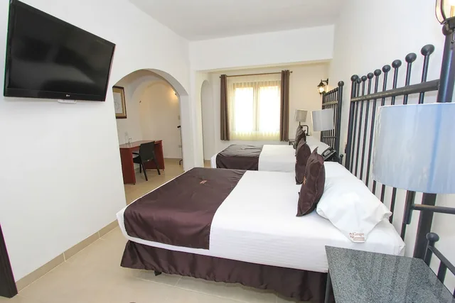 Superior, 2 Queen Beds, Terrace, Courtyard Area، Hotel Plata Condesa 1/5