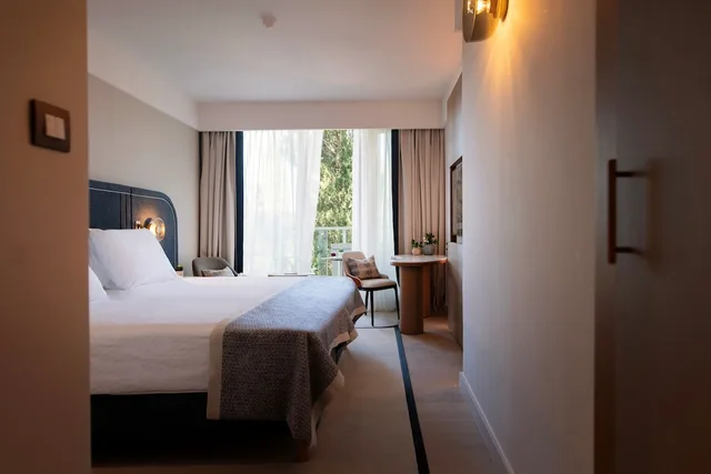 Plus, Classic, Queen Bed, Balcony، Croatia Hotel 1/3