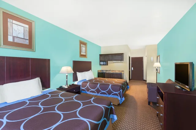 Efficiency, 2 Queen Beds, Kitchenette، Days Inn By Wyndham Kemah 7/10