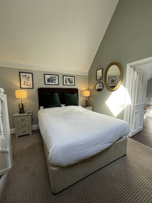 غرفة سوبيريور بسرير مزدوج، The Abbey Hotel 3/6