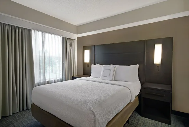 جناح بسريرين مزدوجين بغرفتي نوم لذوي الإعاقة، Residence Inn By Marriott Louisville Airport 1/5