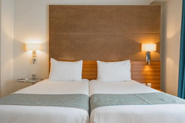 جناح جونيور بشرفة مع أريكة، Maritim Antonine Hotel and Spa Malta 5/10