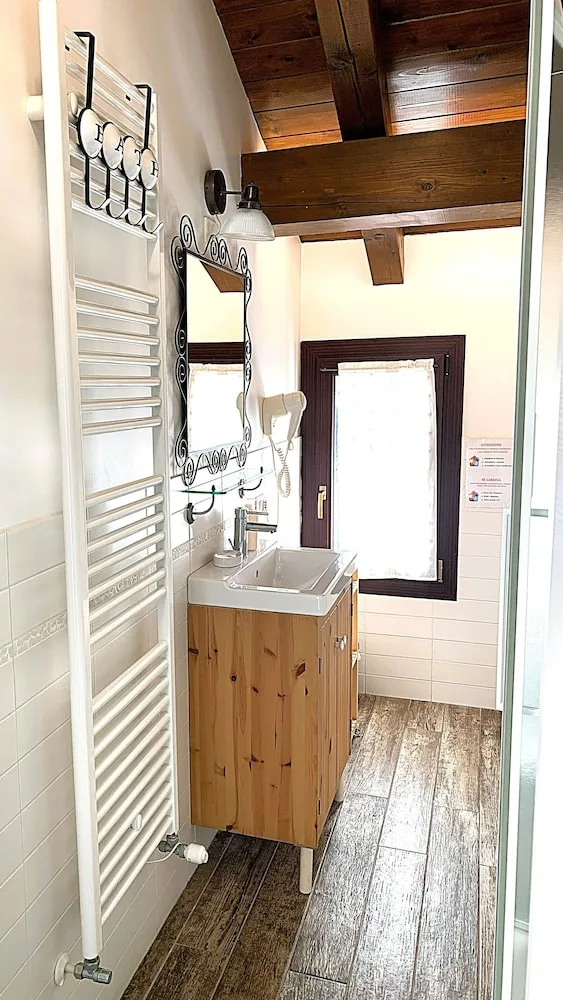 غرفة عائلية بسرير مزدوج، Villa ai Tigli 7/9