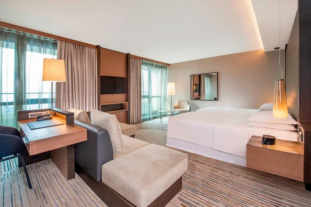 Executive Twin Room:، Sheraton Grand Tbilisi Metechi Palace 5/10