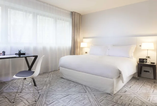 غرفة قياسية، La Maison Champs Elysees 1/1