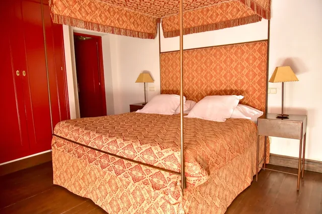 Superior, Queen Bed, PALACIO REJADORADA 4/6